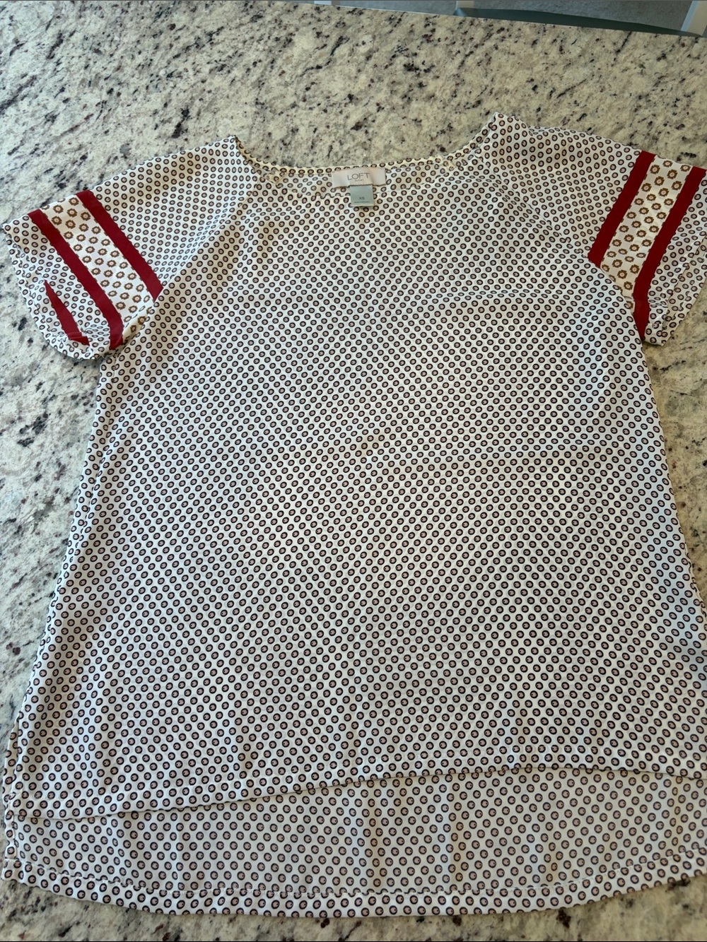 LOFT White Tee with Black Geometric Dots and Red Striped Sleeves